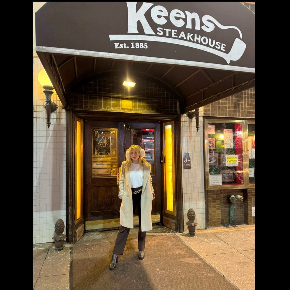 Meet your Posher, Halona